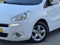 UZMAN AUTO DAN 2013 MODEL KM 220 BİN DE HATASIZ TEMİZ AİLE ARACI