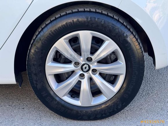 2021 MODEL HATASIZ DEĞİŞENSİZ 114 BİN KM'DE TESLA EKRANLI