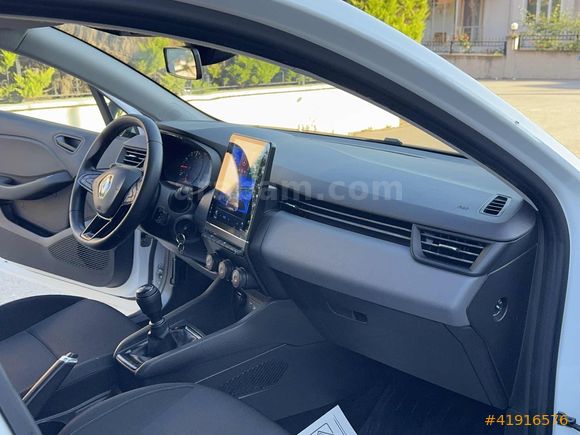 2021 MODEL HATASIZ DEĞİŞENSİZ 114 BİN KM'DE TESLA EKRANLI