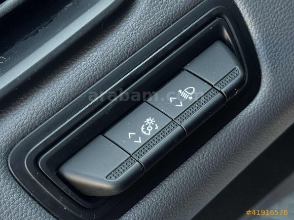 2021 MODEL HATASIZ DEĞİŞENSİZ 114 BİN KM'DE TESLA EKRANLI