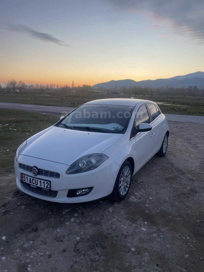 Sahibinden Fiat Bravo 1.4 Active Plus 2011 Model Niğde 148.000 km Beyaz 1