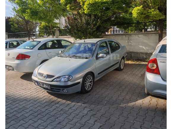 Sahibinden Renault Megane 1.6 Expression 2003 Model 