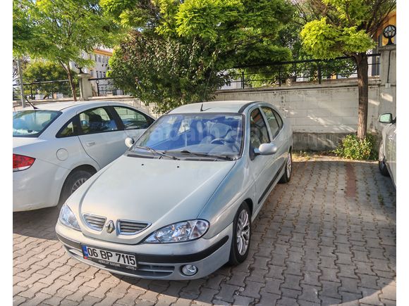 Sahibinden Renault Megane 1.6 Expression 2003 Model 