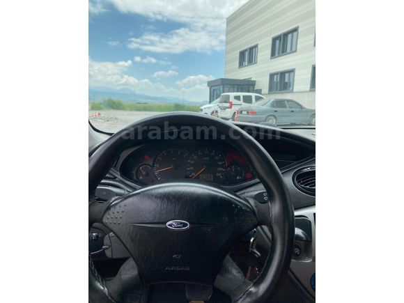 Sahibinden Ford Focus 1.6 Comfort 2003 Model