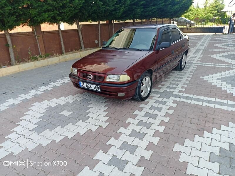 Galeriden Opel Astra 1.6 GLS 1998 Model Afyonkarahisar 214.000 km Bordo