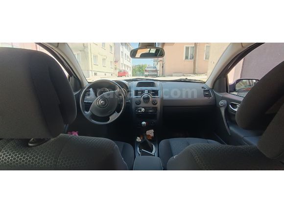 Megane 1.6 Dynamique 2005 Model düşük km