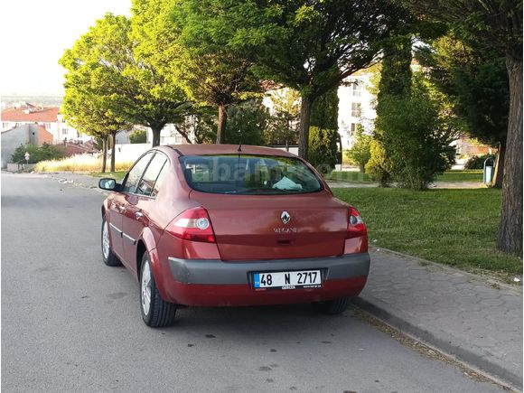 Megane 1.6 Dynamique 2005 Model düşük km