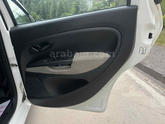  Fiat Linea 1.3 Multijet Active Plus 2013 