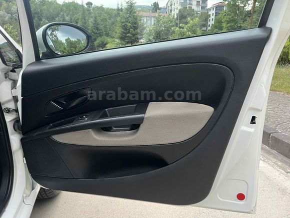  Fiat Linea 1.3 Multijet Active Plus 2013 