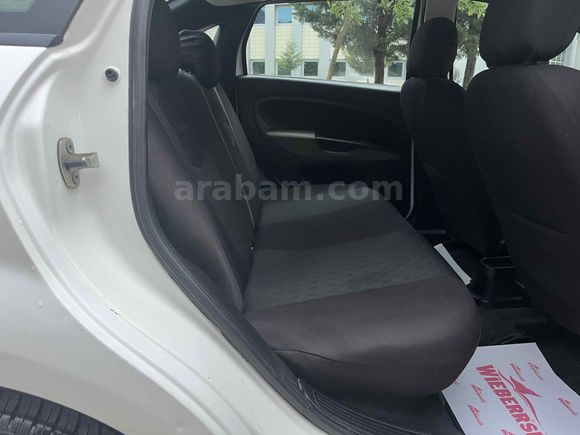  Fiat Linea 1.3 Multijet Active Plus 2013 