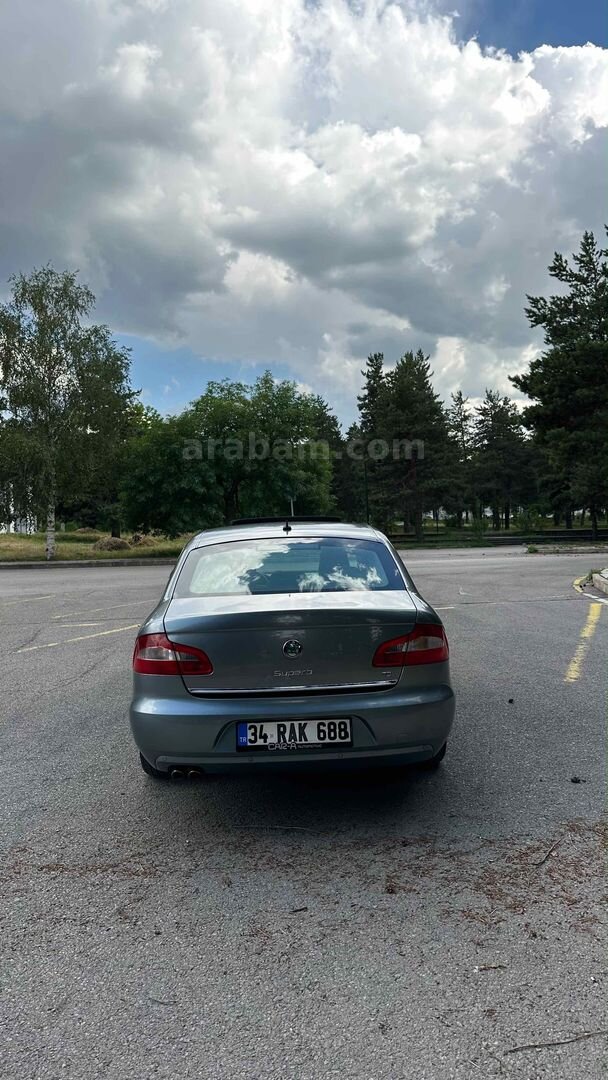 Galeriden Skoda SuperB 1.6 TDI Elegance 2012 Model Erzurum 189.000 km Gri 3