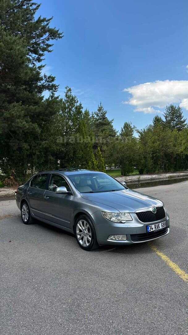 Galeriden Skoda SuperB 1.6 TDI Elegance 2012 Model Erzurum 189.000 km Gri 7