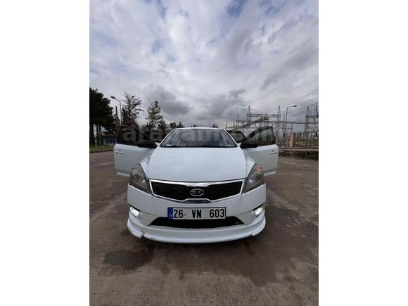 Sahibinden Kia Ceed 1.6 CRDi