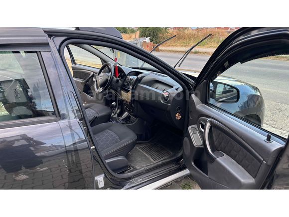 Sahibinden Dacia Duster 1.5 dCi Laureate 2013 Model  191.000 km Siyah