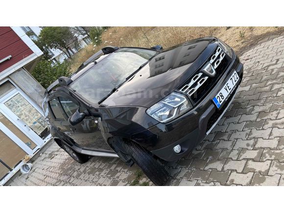 Sahibinden Dacia Duster 1.5 dCi Laureate 2013 Model  191.000 km Siyah