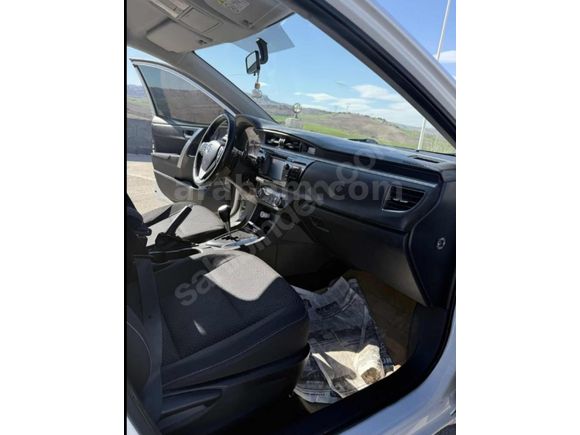 Sahibinden Toyota Corolla 1.4 D-4D Touch 2015 Model