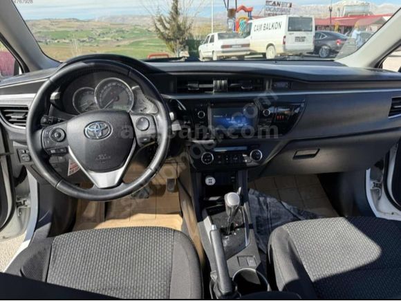 Sahibinden Toyota Corolla 1.4 D-4D Touch 2015 Model