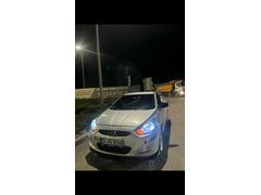 Sahibinden Hyundai Accent Blue 1.6 CRDI Mode Plus 2012 Model 