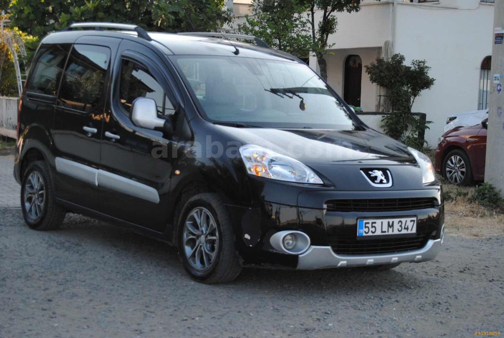 Galeriden Peugeot Partner 1.6 HDI Premium 2011 Model Samsun 225.000 km Siyah 6