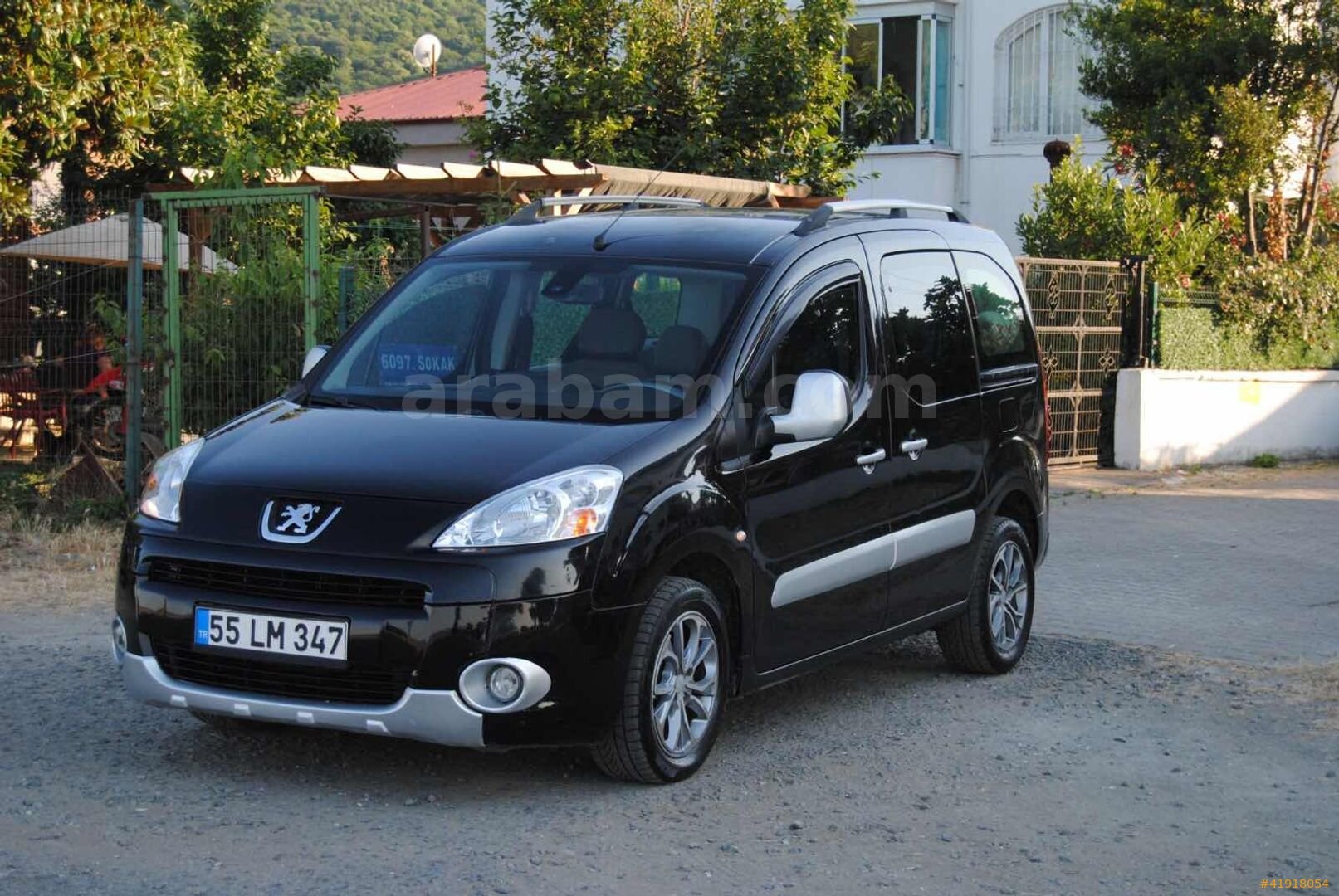 Galeriden Peugeot Partner 1.6 HDI Premium 2011 Model Samsun 225.000 km Siyah 3