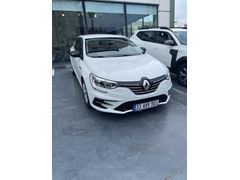 Sahibinden Renault Megane 1.3 TCe Joy Comfort 2021 Model  21.500 km Beyaz