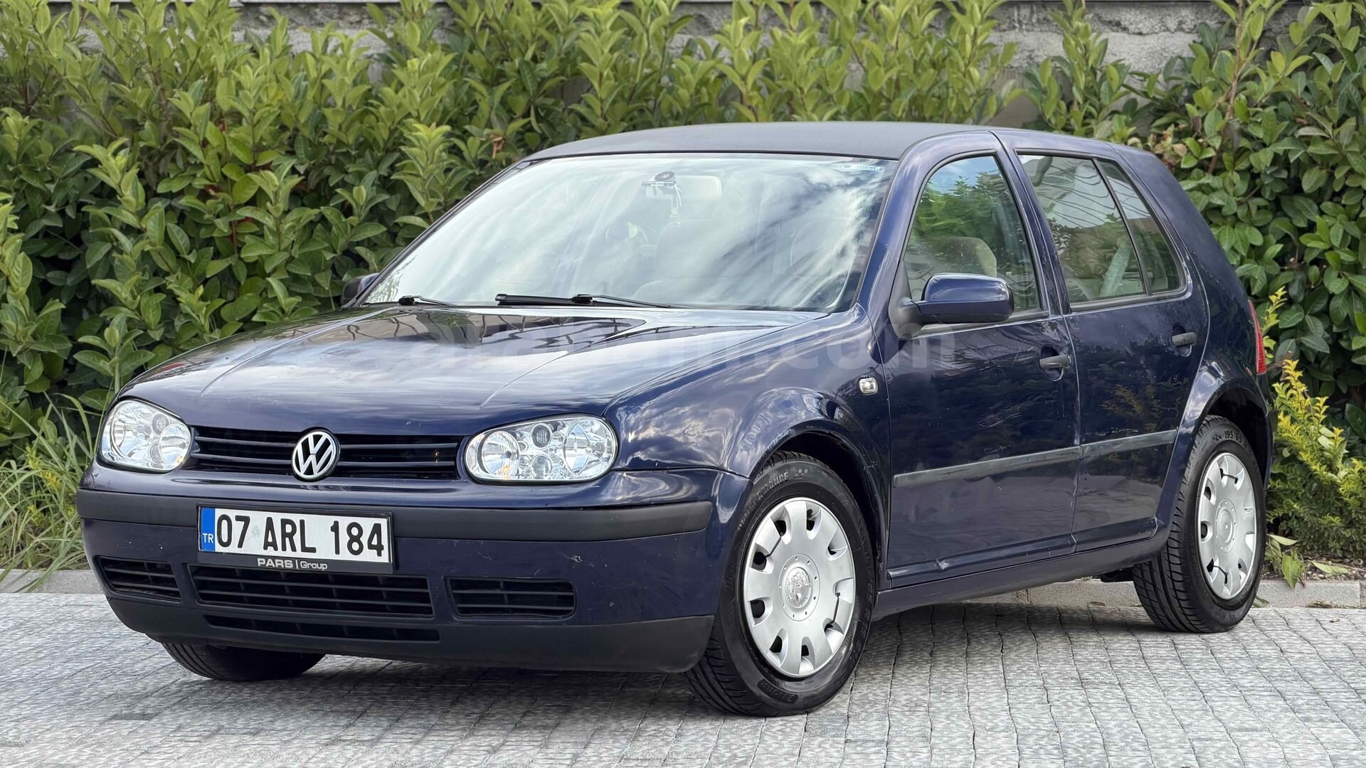 Galeriden Volkswagen Golf 1.6 Comfortline 2000 Model Antalya 277.000 km Lacivert 2