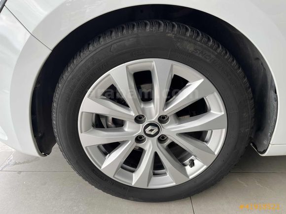 SES OTO-BOYASIZ 2023 RENAULT CLİO 1.0 TCE TOUCH