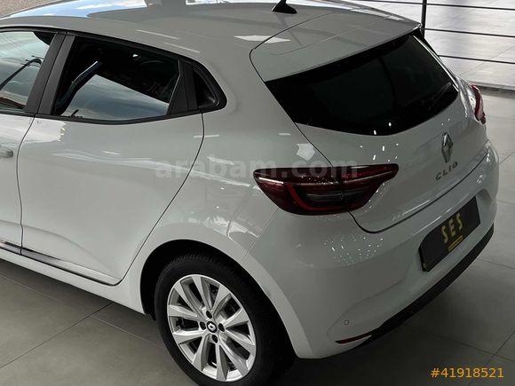 SES OTO-BOYASIZ 2023 RENAULT CLİO 1.0 TCE TOUCH