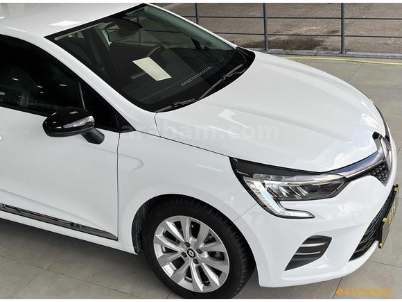 SES OTO-BOYASIZ 2023 RENAULT CLİO 1.0 TCE TOUCH