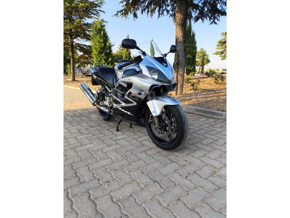Bakımlı temiz CBR 600 F