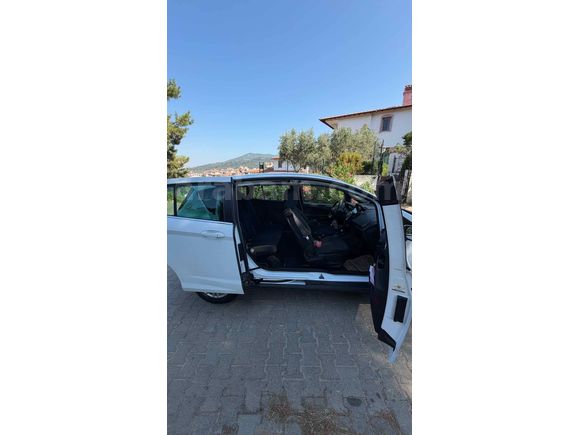 Sahibinden Ford B-Max 1.6 Titanium 2013 Model 