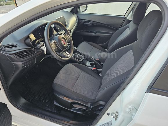 Sahibinden Fiat Egea 1.4 Fire Easy Plus 2025 Model