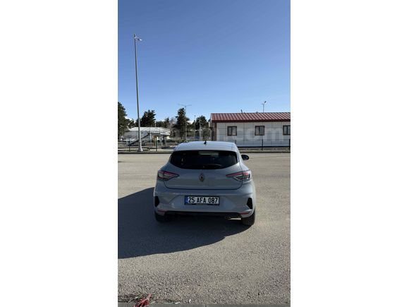 Sahibinden Renault Clio 1.0 TCe Evolution 2025 Model 