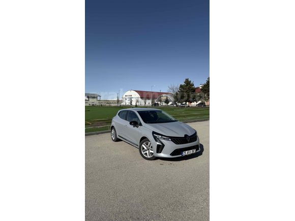 Sahibinden Renault Clio 1.0 TCe Evolution 2025 Model 