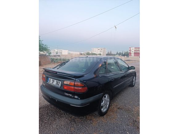 Sahibinden Renault Laguna 2.0 RXE 2001 Model