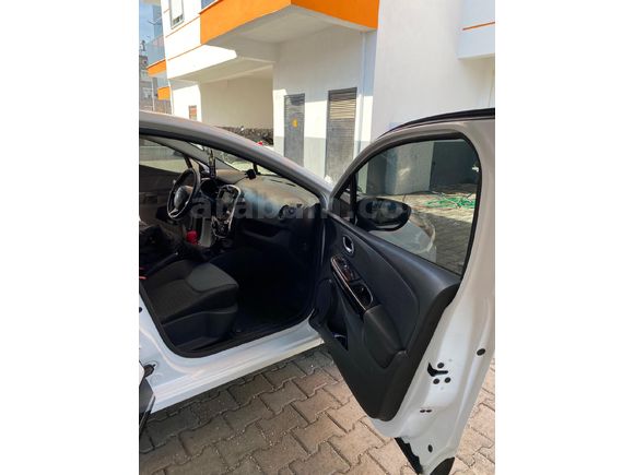 TEMİZ RENAULT CLİO DEĞİŞENSİZ BOYASIZ