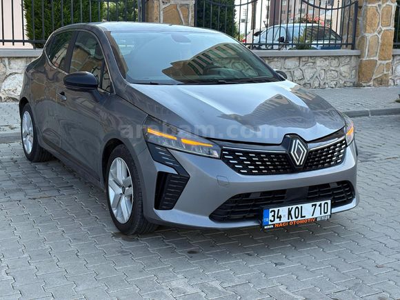 2024 MODEL RENAULT CLİO 1.0 TCE EVOLUTİON OTOMATIK VITES