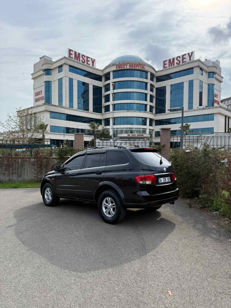 Galeriden KGM SsangYong Kyron 2.0 XDI 4x4 2008 Model İstanbul 260.000 km Siyah 2