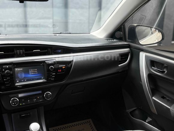 Galeriden Toyota Corolla 1.4 D-4D Touch 2015 Model Sakarya