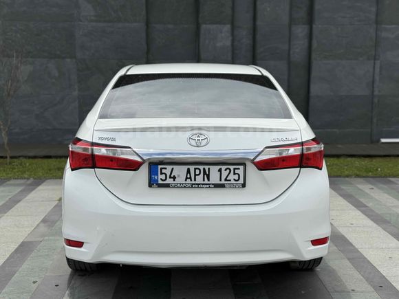 Galeriden Toyota Corolla 1.4 D-4D Touch 2015 Model Sakarya
