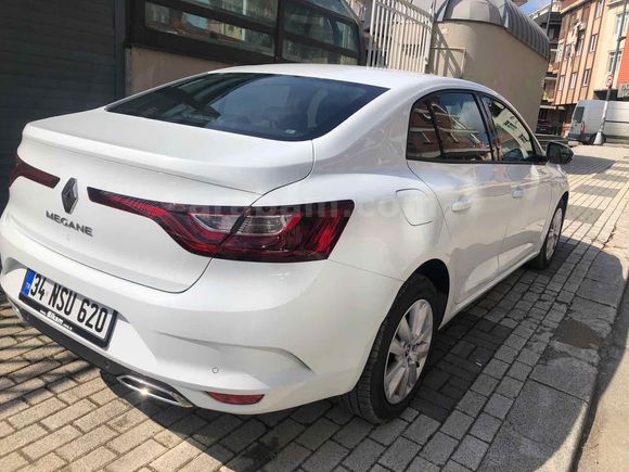 Sahibinden Renault Megane 1.3 TCe Touch 2025 Model 