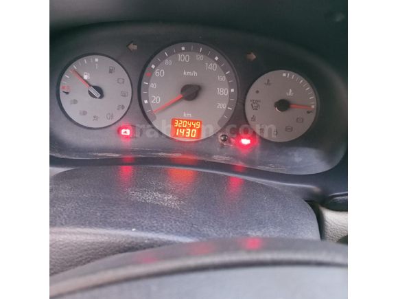 Sahibinden Renault Clio 1.4 Alize 2005 Model  314.500 km Beyaz