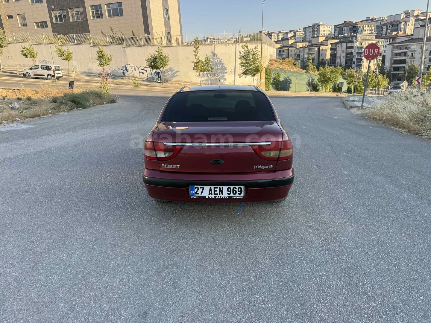 Galeriden Renault Megane 1.6 Alize 2002 Model Gaziantep 259.000 km Bordo 3