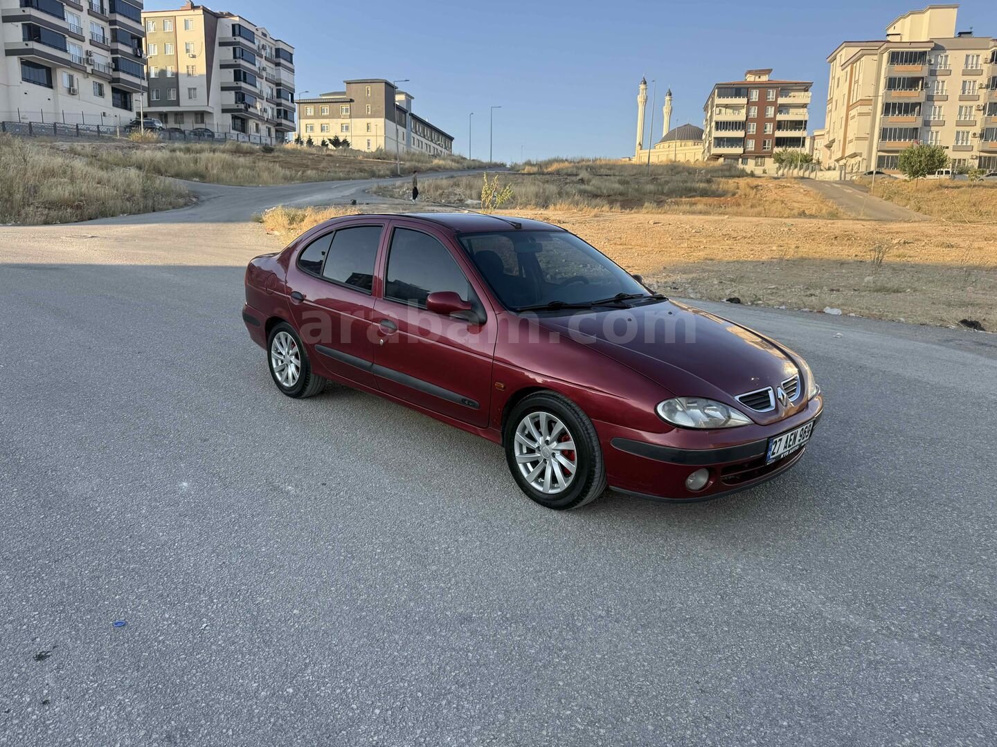 Galeriden Renault Megane 1.6 Alize 2002 Model Gaziantep 259.000 km Bordo 7