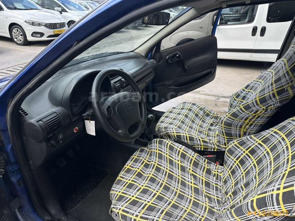 ÇITIR HASARLI ÇEKME BELGELİ SARUFLU KLİMALI CORSA GSİ