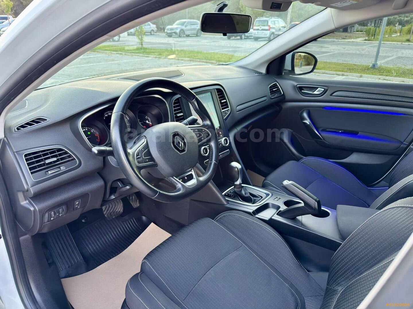 Galeriden Renault Megane 1.2 TCe Touch 2017 Model Balıkesir 122.000 km Beyaz 6