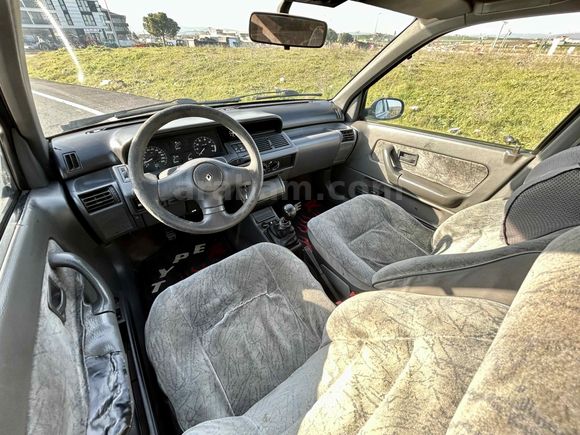 KILIÇ OTOMOTİVDEN 1997 MODEL CLİO