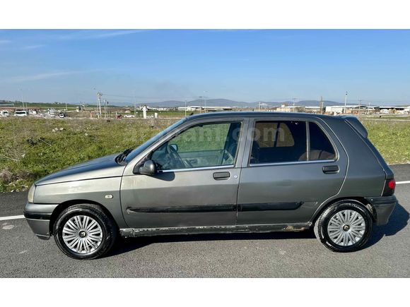 KILIÇ OTOMOTİVDEN 1997 MODEL CLİO