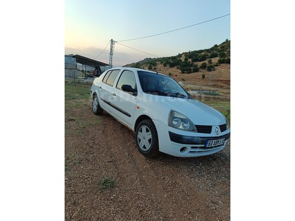 Memurdan Temiz Clio 1.4 Authentique 2004 Model  207.000 km Beyaz