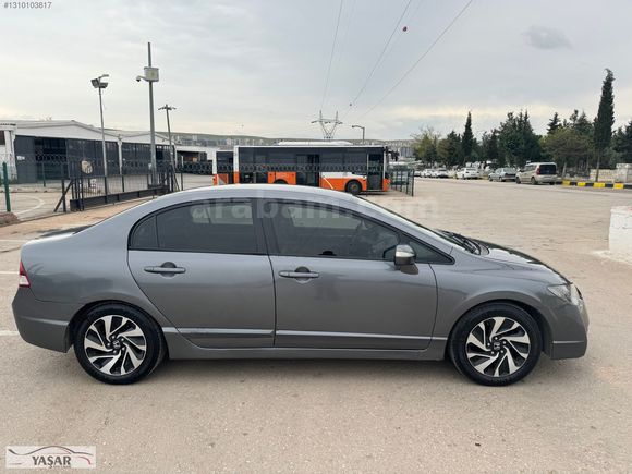2011 HONDA CİVİC 1.6İ VTEC PREMİUM DÜŞÜK KM